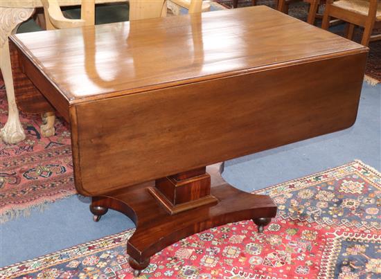 An early Victorian mahogany Pembroke table